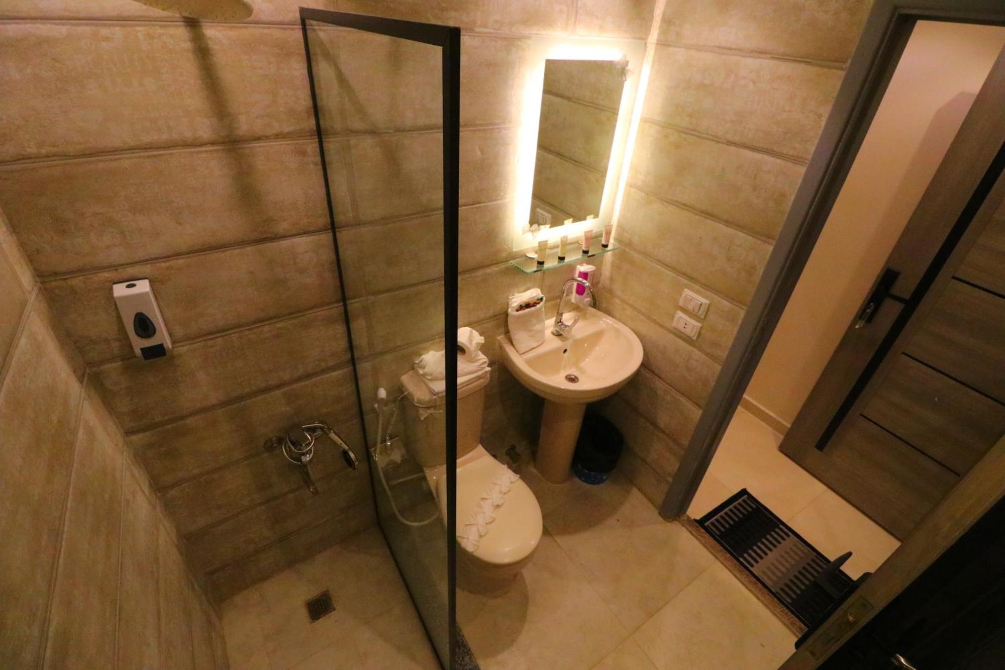 Locanda Pyramids Hotel Kafrat al Jabal Екстер'єр фото