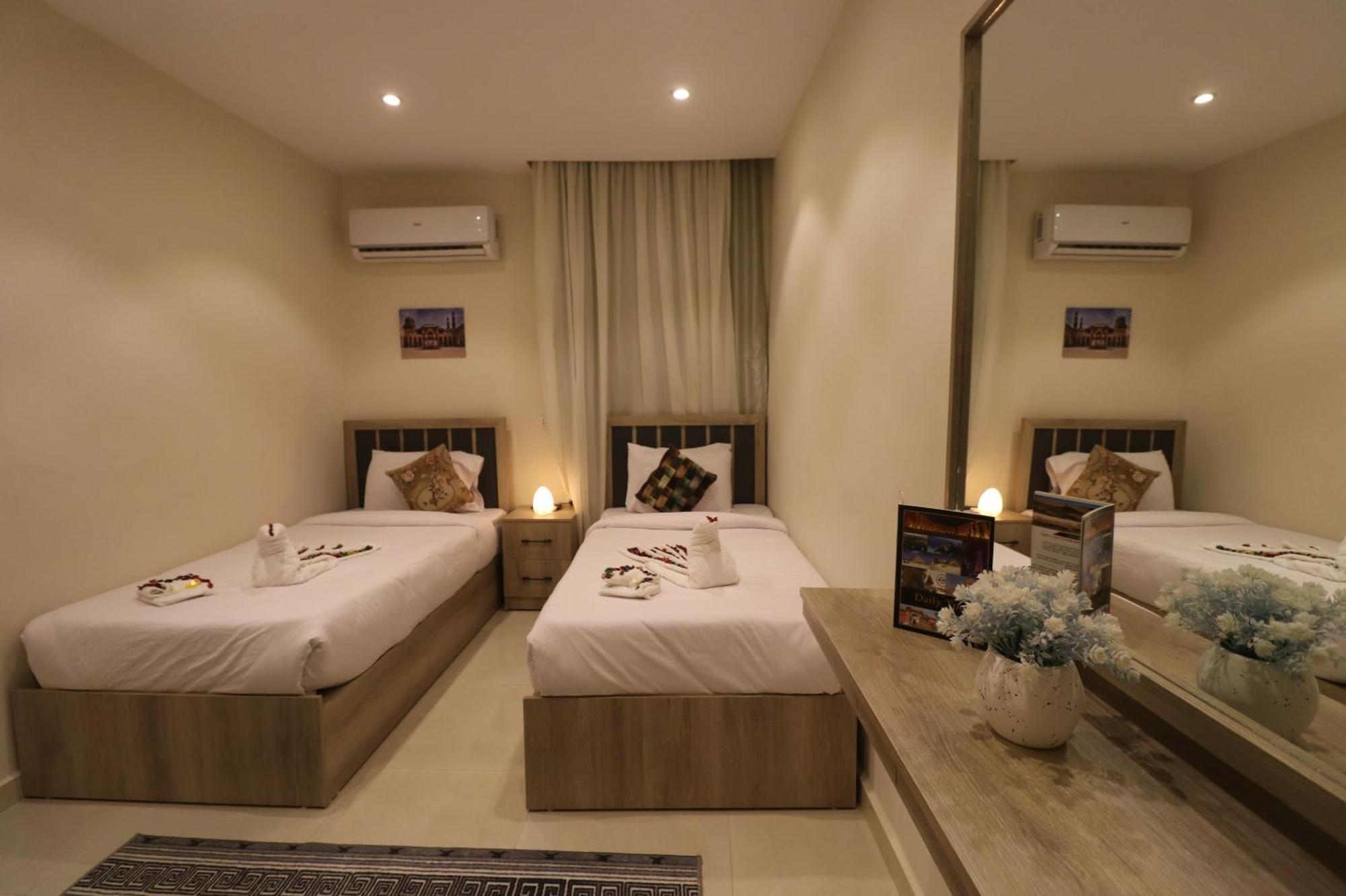 Locanda Pyramids Hotel Kafrat al Jabal Екстер'єр фото