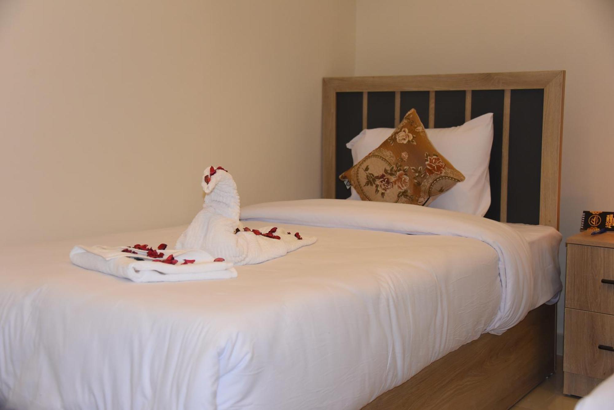 Locanda Pyramids Hotel Kafrat al Jabal Екстер'єр фото
