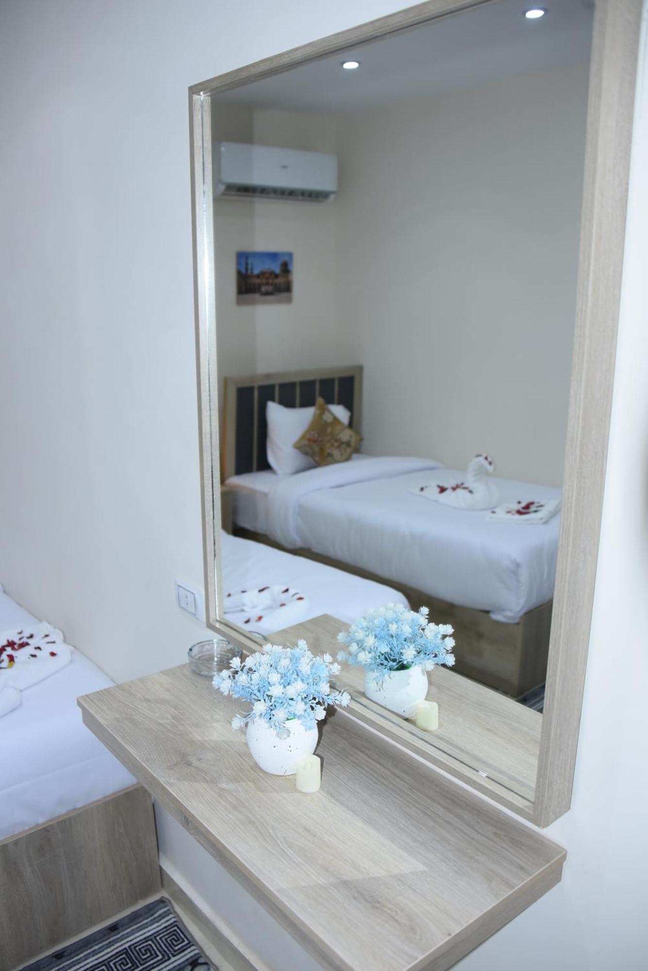 Locanda Pyramids Hotel Kafrat al Jabal Екстер'єр фото