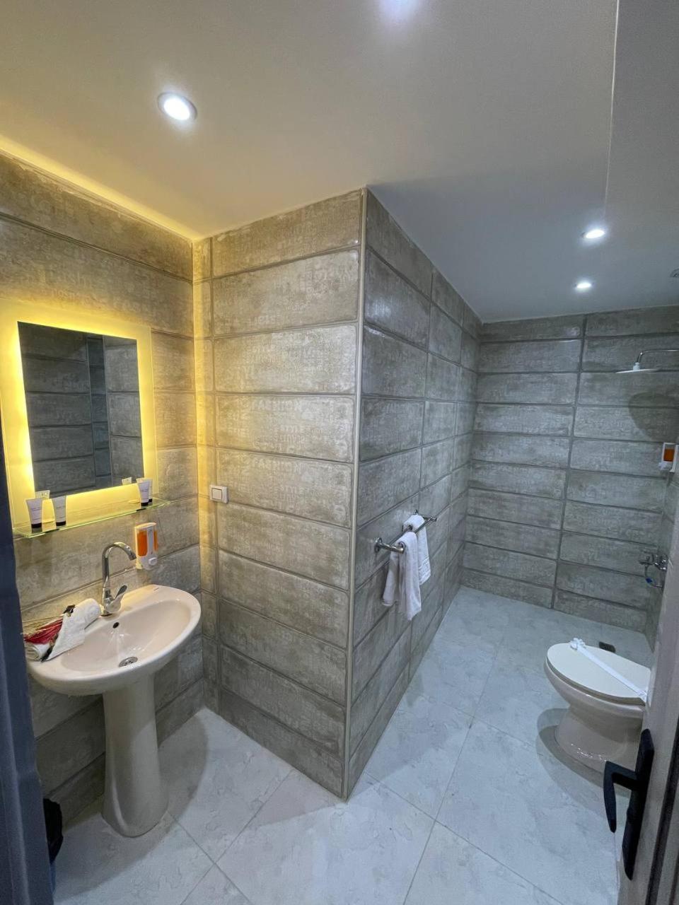 Locanda Pyramids Hotel Kafrat al Jabal Номер фото